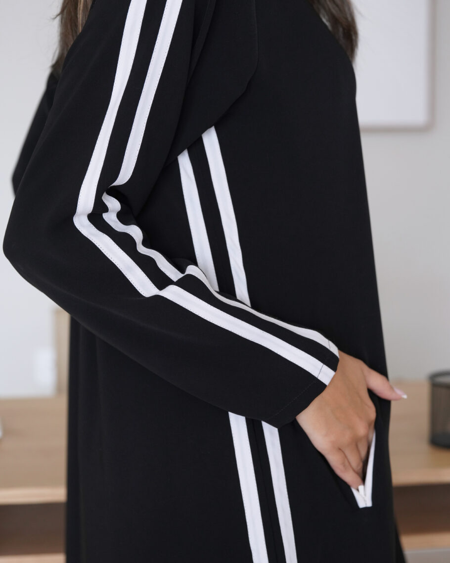 SHE630 - Image 3