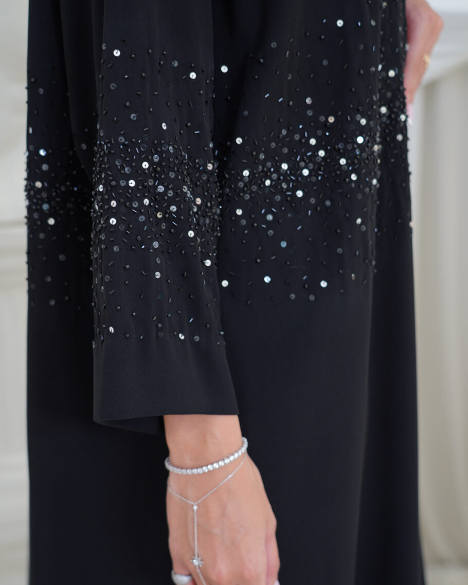 Queen of Bling - Image 4